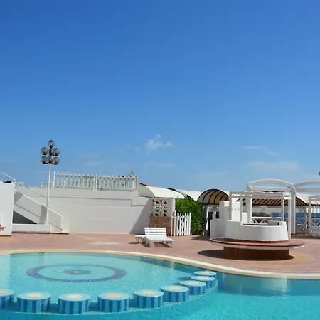 ホテル La Corvetta