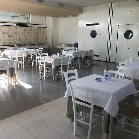 ホテル La Corvetta 2*