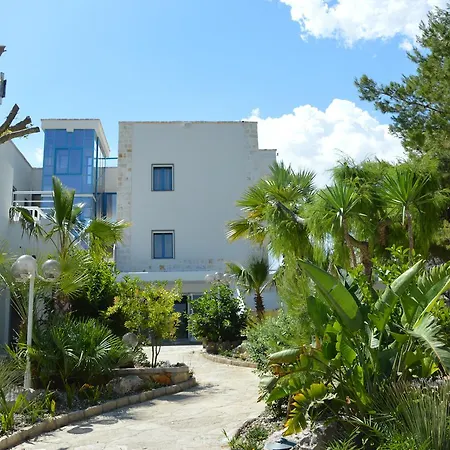 ホテル La Corvetta