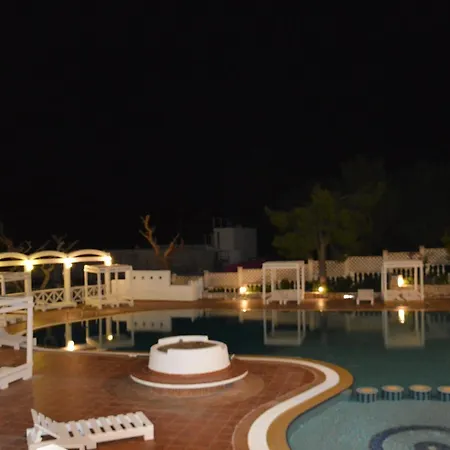 ホテル La Corvetta 2*