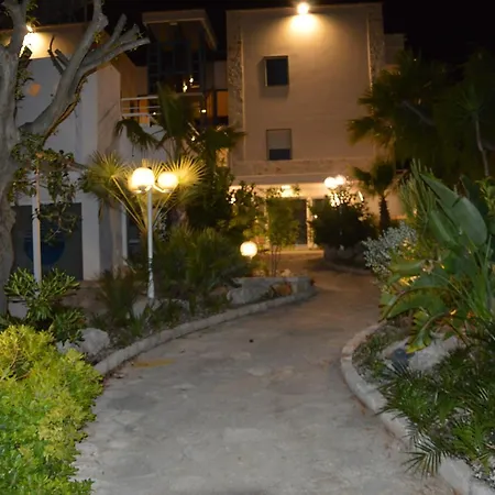 La Corvetta 2* モノーポリ